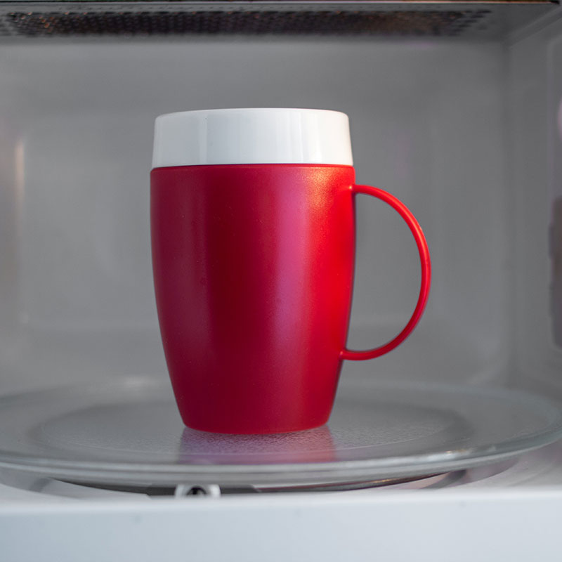 Becher mit Trink-Trick