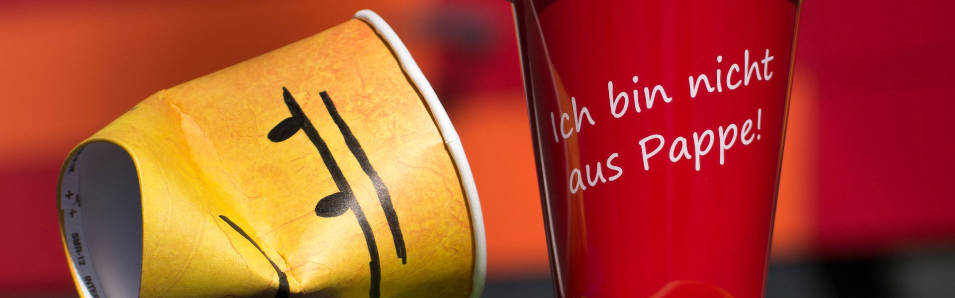 ORNAMIN-Referenzen-Mensacup-Studierendenwerk-Aachen ORNAMIN-To go Mehrwegbecher Great Gloria Becher mit Dekor-Ich bin nicht aus Pappe
