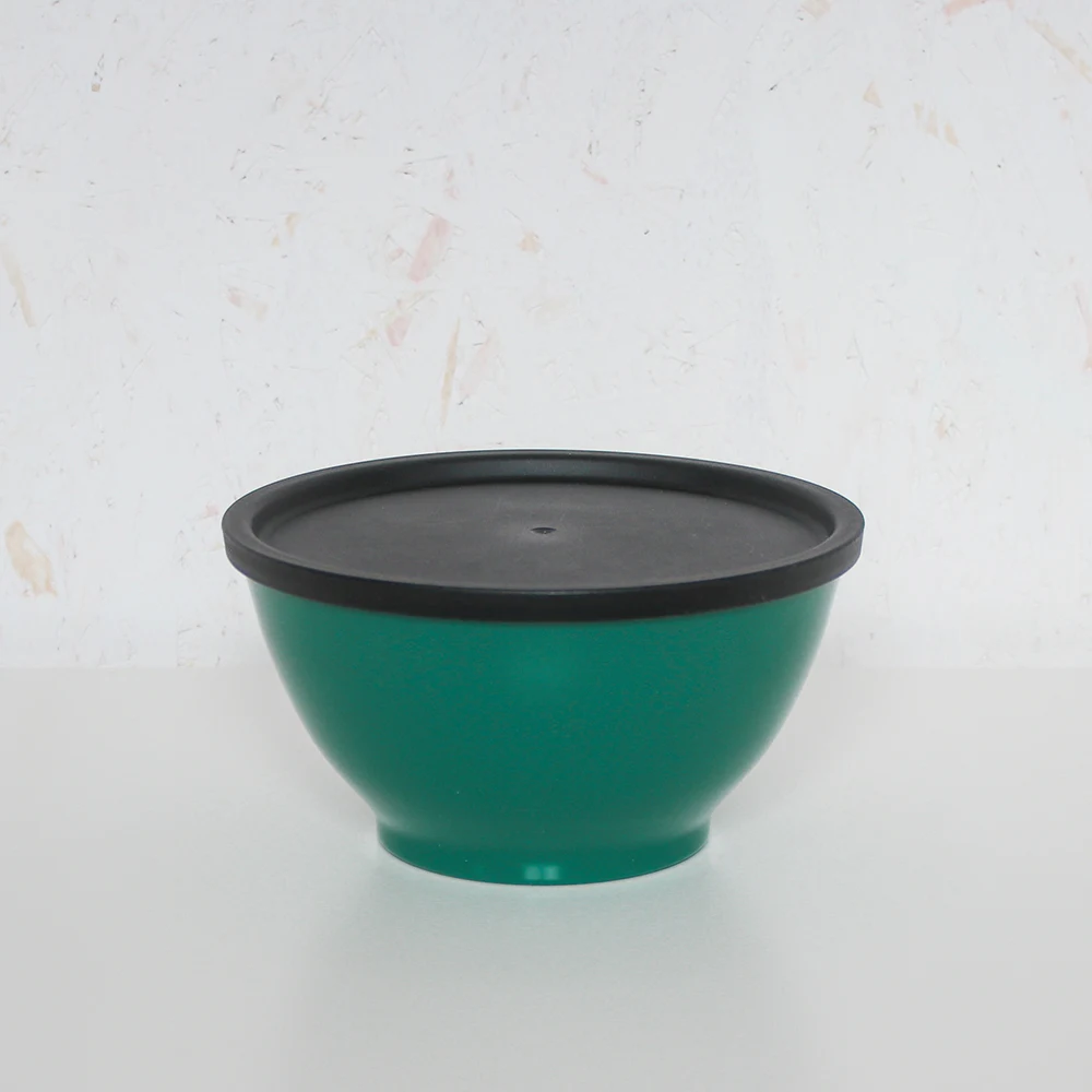 Curvy Karla mit Deckel Curvy Karla mit Deckel