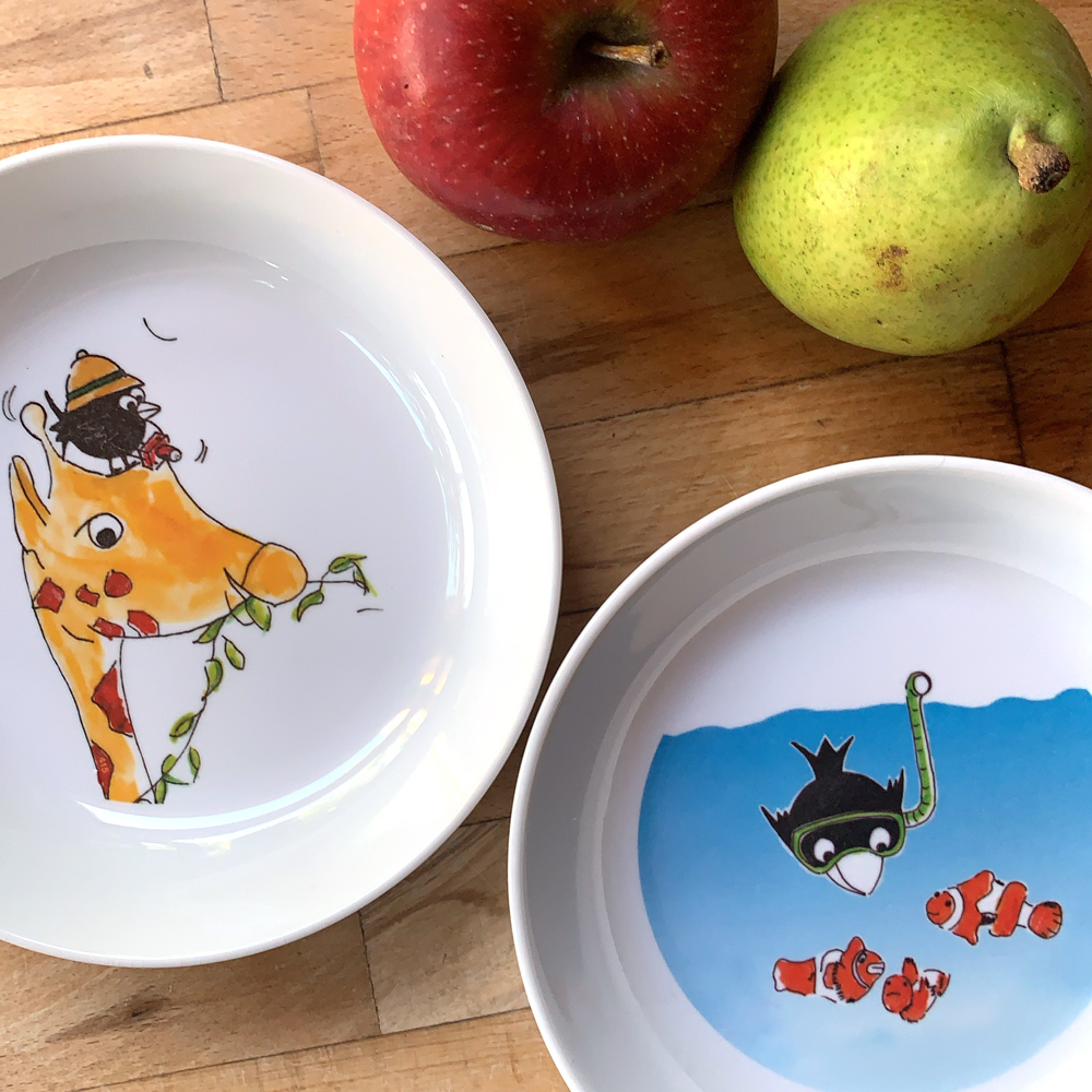 Dessert plate with a children's design