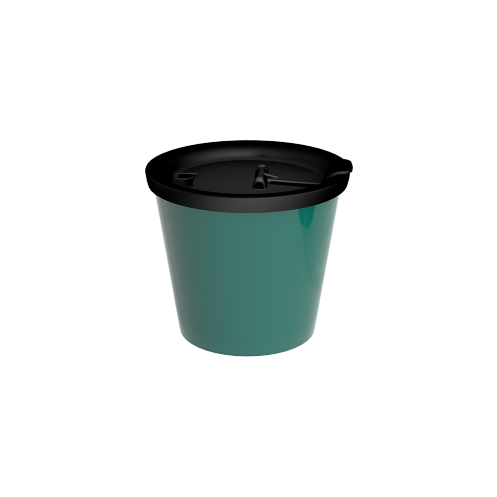 Little Lars with drinking lid