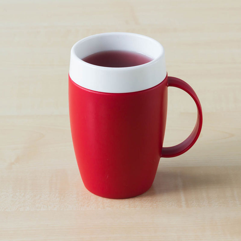 Becher mit Trink-Trick