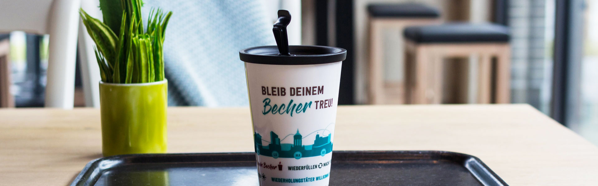 ORNAMIN-Referenzen-Mannheim-Bleib-deinem-Becher-treu-Mehrwegbecher ORNAMIN-To-go Mehrwegbecher Great Gloria mit Deckel